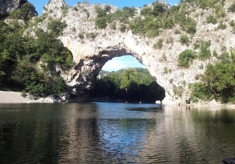 colonie de vacances ado et enfants, séjour dans les Gorges de l'Ardèche